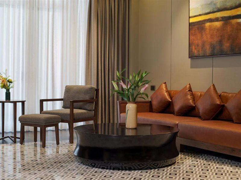 Senna Hue Hotel Esterno foto A living room at the hotel