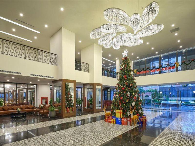 Senna Hue Hotel Esterno foto Lobby