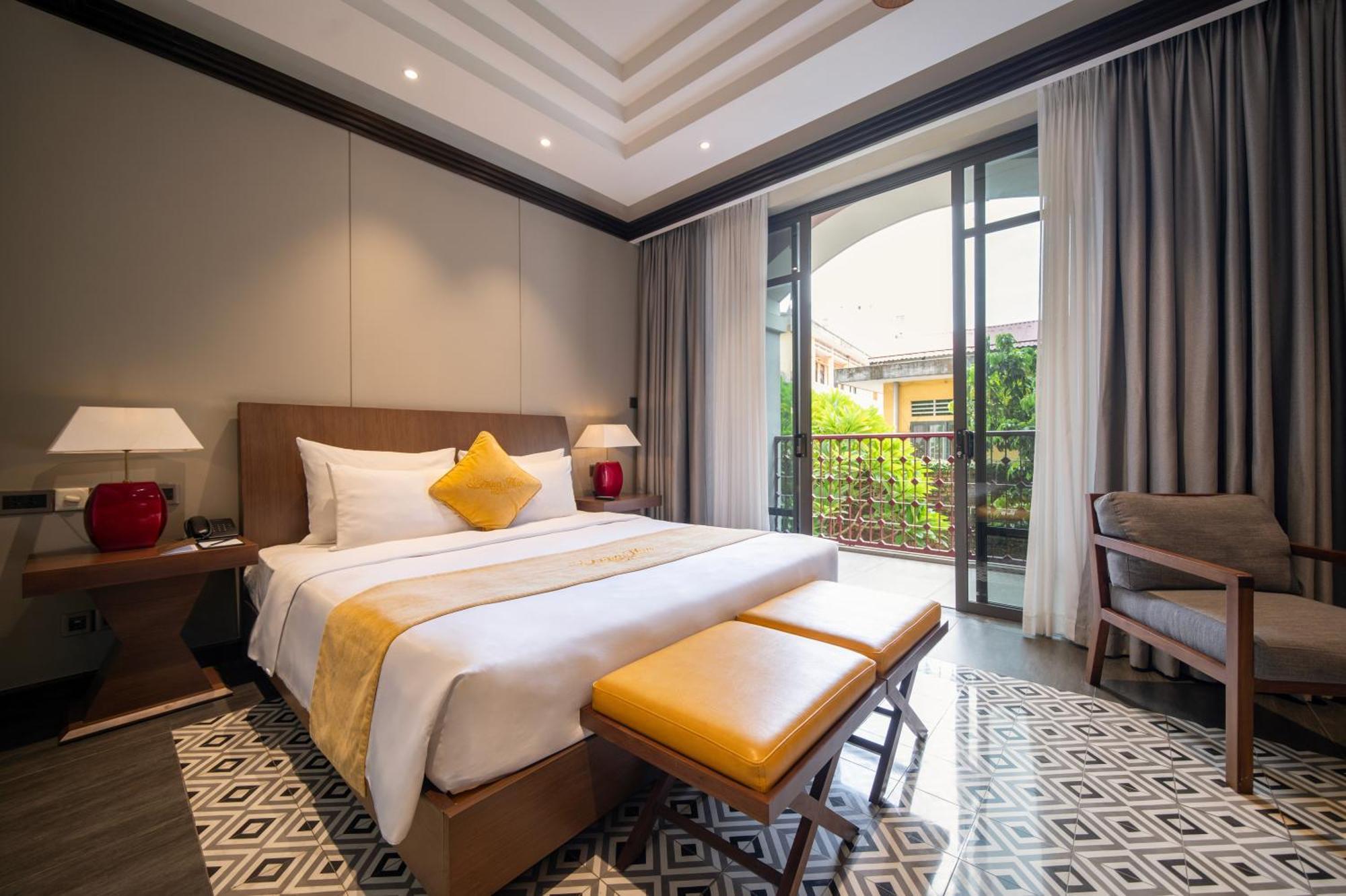 Senna Hue Hotel Esterno foto Deluxe Room